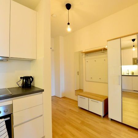 Apartament Self-Check-In With View & Free Parking Wiedeń Zewnętrze zdjęcie
